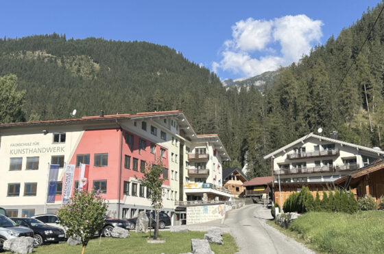 Fachschule für Kunsthandwerk und Design, Schnitzschule Elbigenalp